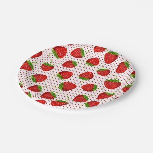 Red Ripe Strawberry and Dots Pattern Pappteller (Schrägansicht)