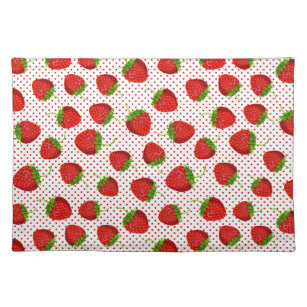 Red Ripe Strawberry and Dots Pattern Stofftischset