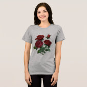 "Red Rose Women's T-Shirt – Feminine Elegance in B Tri-Blend Shirt (Vorderseite voll)