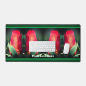Red Rosenknospe Blumen Personalisiert Schreibtischunterlage (Tastatur & Maus)