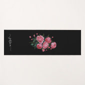 Red Roses on Black with script name Yogamatte (Vorderseite (Horizontal))