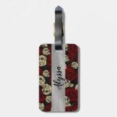 Red Roses & Skulls Grey Black Floral Gothic Gepäckanhänger (Rückseite vertikal)