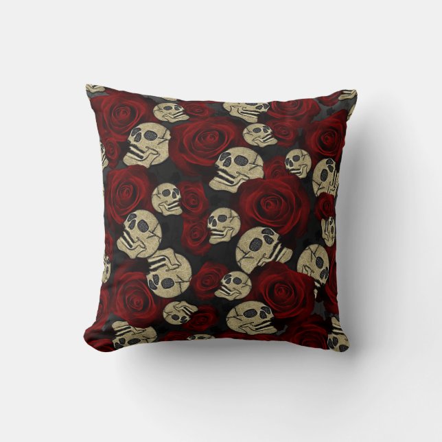 Red Roses & Skulls Grey Black Floral Gothic Kissen (Vorderseite)