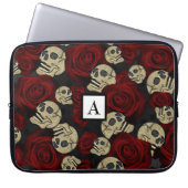 Red Roses & Skulls Grey Black Floral Gothic Laptopschutzhülle (Vorderseite)