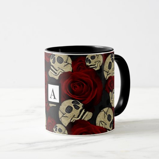 Red Roses & Skulls Grey Black Floral Gothic Tasse (VorderseiteRechts)