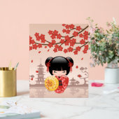 Red Sakura Kokeshi Doll - Japanisch Geisha Acrylschild (Hochzeit)
