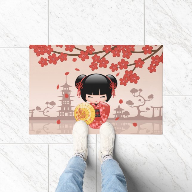 Red Sakura Kokeshi Doll - Japanisch Geisha Fußmatte (Indoor)