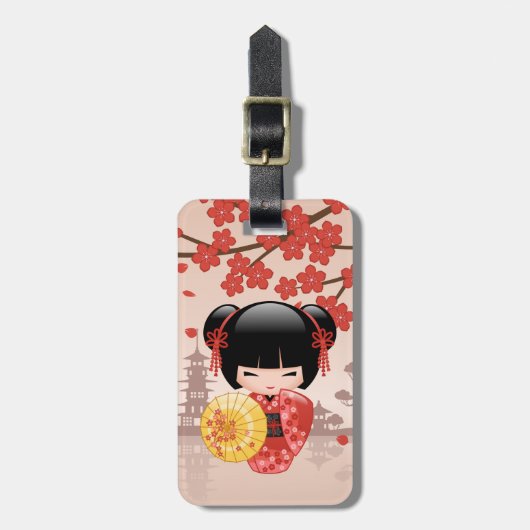 Red Sakura Kokeshi Doll - Japanisch Geisha Gepäckanhänger (Vorderseite vertikal)
