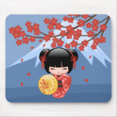 Red Sakura Kokeshi Doll - Niedlich Geisha Girl Mousepad (Vorne)