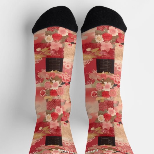 Red Sakura Patchwork Socken mit japanischem Charme (Oben)