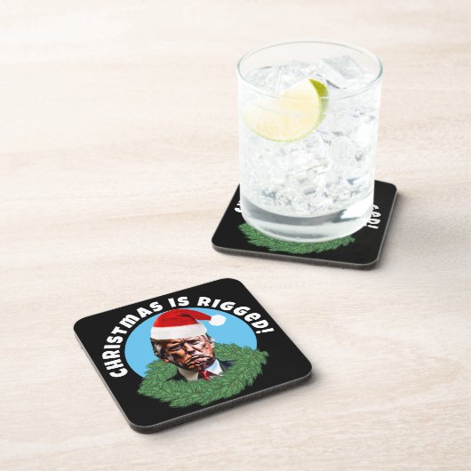  Red Santa Hat Trump Rigged Christmas Getränkeuntersetzer (Rechte Seite)