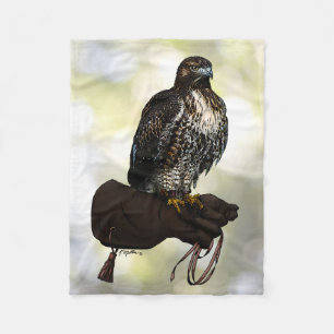 Red-Schwanz Hawk on Glove Fleecedecke