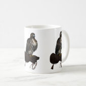 Red-Schwanz Hawk on Glove Kaffeetasse (VorderseiteRechts)
