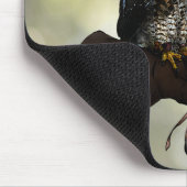 Red-Schwanz Hawk on Glove Mousepad (Ecke)