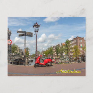 Red Scooter auf der Brücke über die Brouwersgracht Feiertagspostkarte