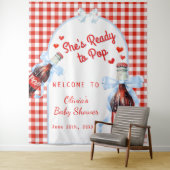 Red She's Ready to Pop Baby Shower Backdrop Wandteppich (Beispiel)