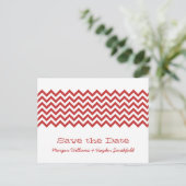 Red Simple Zickzack Save the Date Postcard Ankündigungspostkarte (Stehend Vorderseite)