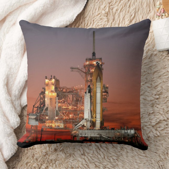 Red Sky for Space Shuttle Atlantis Start Kissen (Decke)