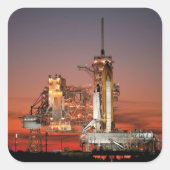 Red Sky for Space Shuttle Atlantis Start Quadratischer Aufkleber (Vorderseite)