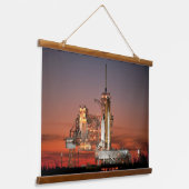 Red Sky for Space Shuttle Atlantis Start Wandteppich Mit Holzrahmen (Gewinkelt)