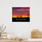 Red Skyscape #Banthebomb Politischer Widerstand Poster (Küche)