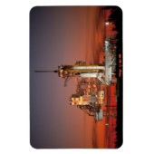 Red Space Shuttle Spaceship Atlantis auf Launch Pa Magnet (Vertikal)