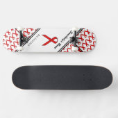 Red Standard Ribbon von Kenneth Yoncich Skateboard (Horizontal)