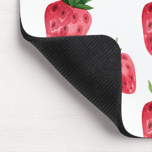 Red Strawberries Pattern Mousepad (Ecke)