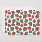 Red Strawberry Berry First Birthday Party Einladung (Rückseite)