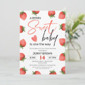 Red Strawberry Berry Sweet Baby Dusche Einladung (Stehend Vorderseite)