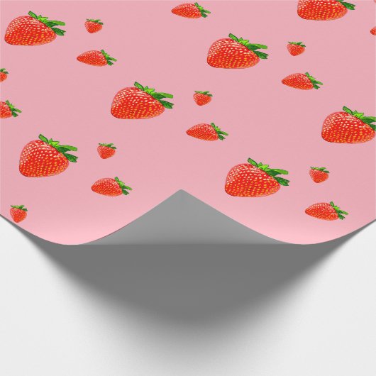 Red Strawberry Pattern Pink Party Geschenkpapier (Ecke)