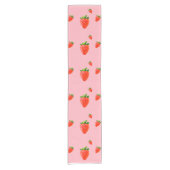 Red Strawberry Pattern Pink Party Kurzer Tischläufer (Vorderseite)