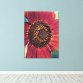 Red Sunflower Wrapped Canvas print Leinwanddruck (Insitu (Holzboden))