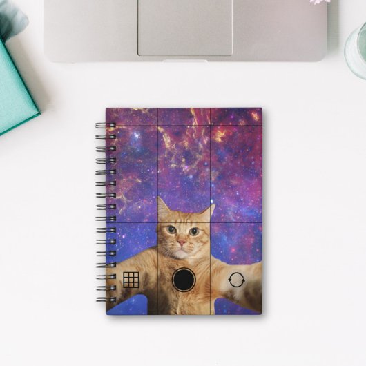 Red Tabby Cat Selfie im Weltraum Notizblock