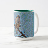 Red Tailing Hawk Zweifarbige Tasse (VorderseiteRechts)