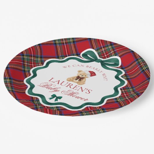 Red Tartan Plaid Christmas Bear Baby Shower Pappteller (Schrägansicht)
