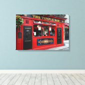 Red Temple Bar pub in Dublin Leinwand (Insitu (Holzboden))