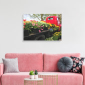 Red Truck mit Frühlingsblumen & Regenbogen Leinwanddruck (Insitu (Wohnzimmer))