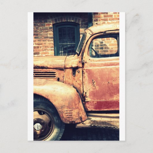 Red Truck Wreck Postkarte (Vorderseite)