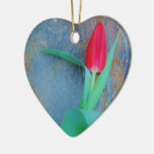 Red Tulip auf Blue Gray Slate Keramikornament (Links)