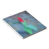 Red Tulip auf Blue Gray Slate Notizblock (angewinkelt)