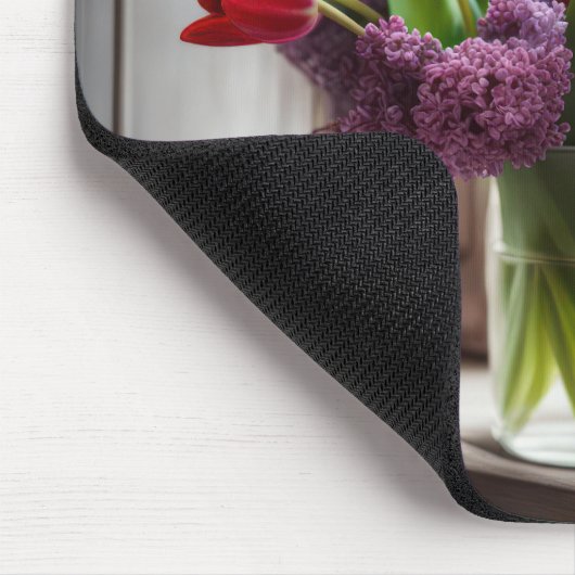 Red Tulips und Lilac Bouquet Mousepad (Ecke)