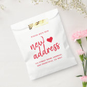 Red Typography Please Note Our New Address Geschenktütchen (Versiegelt)