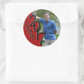 Red Varsity 2017 Abschluss Class with Foto Runder Aufkleber (Tasche)