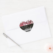 RED VELVET DAMASK TULIPS MONOGRAM Burgund White Herz-Aufkleber (Umschlag)