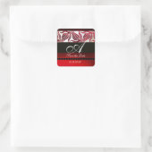 RED VELVET DAMASK TULIPS MONOGRAM Burgund White Quadratischer Aufkleber (Tasche)