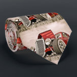 Red Vintag Classic Car Krawatte<br><div class="desc">Red Vintag Classic Car Krawatte. Anpassen durch Hinzufügen von Foto,  Text,  Name oder Bild. Großer Geburtstag oder Valentingeschenk für Vater,  Bruder,  Freund,  Bräutigam oder Ehemann.</div>