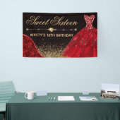 Red Watercolor Dress & Red Wave Edge Sweet 16 Banner (Messeveranstaltung)