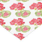 Red Watercolor Geranium Pattern Kurzer Tischläufer (Ecke)
