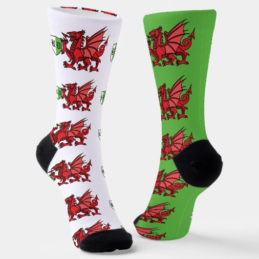 Red Welsh Dragon Custom Monogram Socken (Gewinkelt)